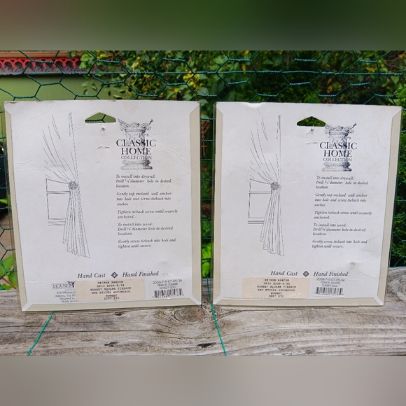 Pair Classic Home Collection square tie backs gold Neiman Marcus - Picture 4 of 4